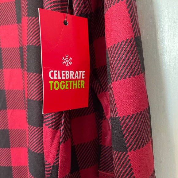 Women’s Black & Red Buffalo Plaid Nightgown / Sleep Dress, Size Large, NWT - Picture 3 of 9